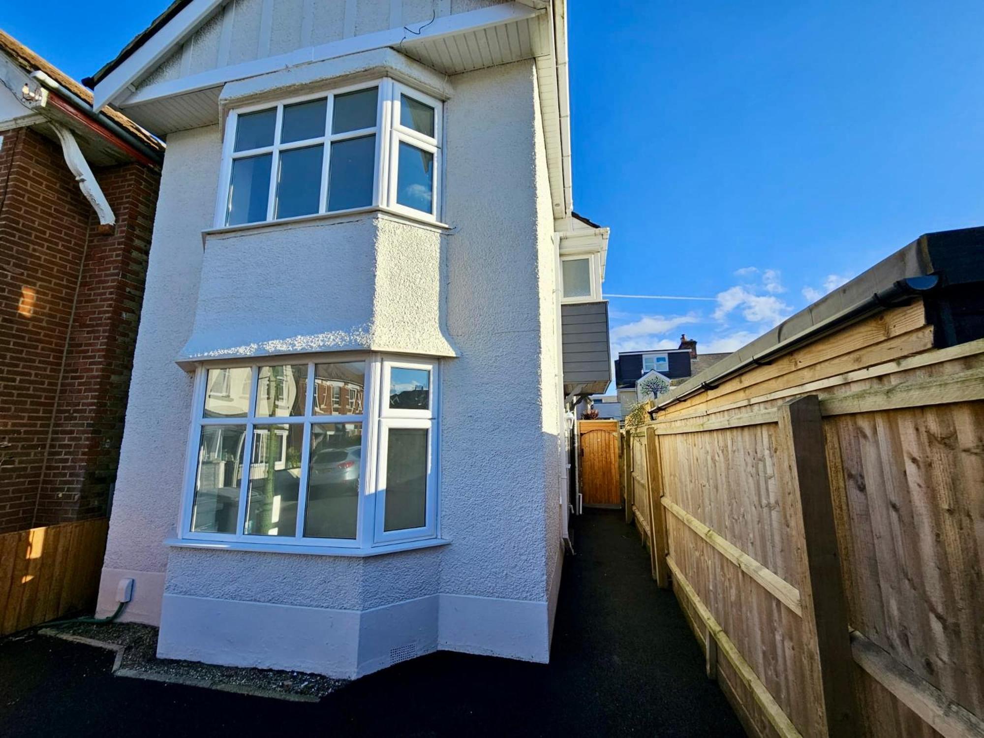 Newly Renovated 3 Bedroom Victorian Detached House Борнмут Екстер'єр фото